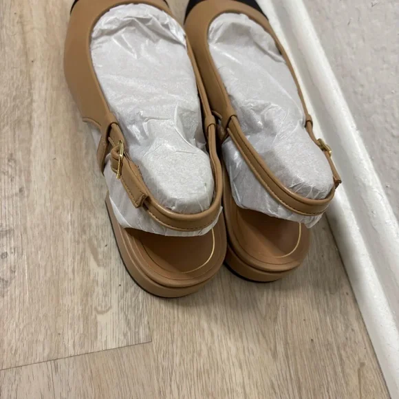 NWT Vionic Petaluma Camel Tan Leather Black Cap Toe Slingback Flats Size 10 Wide - Picture 5 of 7